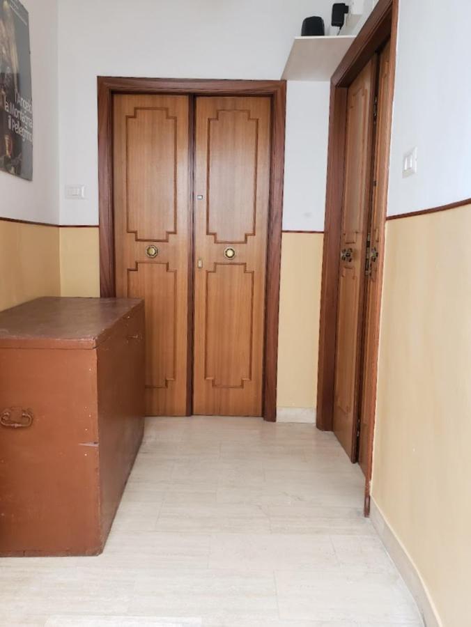 Апартаменти Dimora Maggi Al Corso - Affitti Brevi Italia Монте-Сант'Анджело Екстер'єр фото